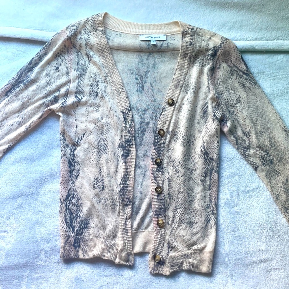 Snake print super soft cardigan!
